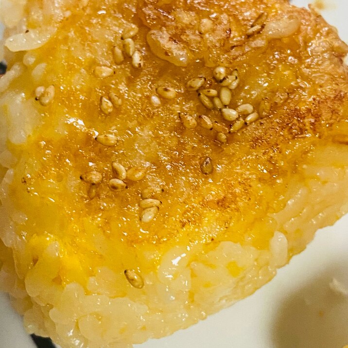 残った溶き卵で 焼きおにぎり レシピ 作り方 By も も 楽天レシピ 残った溶き卵で 焼きおにぎり レシピ 作り方 By も も 楽天レシピ